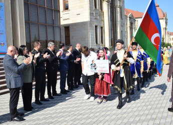 Quba şəhərində “Mən fəxr edirəm ki, Azərbaycanlıyam” adlı II Beynəlxalq folklor rəqs və yaradıcılıq festivalı keçirilib.