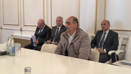 Quba Rayon İcra Hakimiyyətinin başçısı İlqar Mahmudovun vətəndaş qəbulları davam etdirilir.