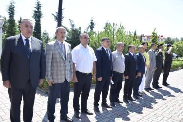 Qubada həqiqi hərbi xidmətə yola salınan çağırışçıların təntənəli yolasalma mərasimi keçirilib.