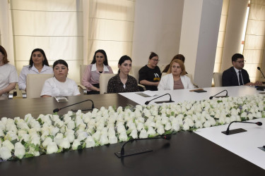 26 iyun - “Narkotik vasitələrin sui-istifadəsi və qanunsuz dövriyyəsi ilə Beynəlxalq Mübarizə Günü” çərçivəsində narkomaniyaya qarşı koordinasiyalı mübarizə imkanlarının artırılması mövzusunda dəyirmi masa keçirilmişdir.