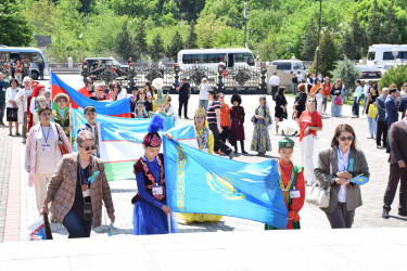 Ümummilli Lideri Heydər Əliyevin anadan olmasının 102-ci ildönümü münasibətilə “Mən fəxr edirəm ki, Azərbaycanlıyam” adlı II Beynəlxalq rəqs və yaradıcılıq festivalı keçirilmişdir.