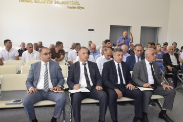 Pirvahid kəndində səyyar vətəndaş qəbulu keçirilib.