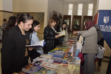 Qubada “Zəfərin Uşaqları ilə Oxu Marafonu – Şimal bölgəsi məktəblilərinin mütaliə yarışı” layihəsi çərçivəsində  kitab sərgisinə start verilib.