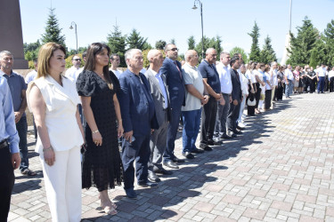 Qubada həqiqi hərbi xidmətə yola salınan çağırışçıların təntənəli yolasalma mərasimi keçirilib.