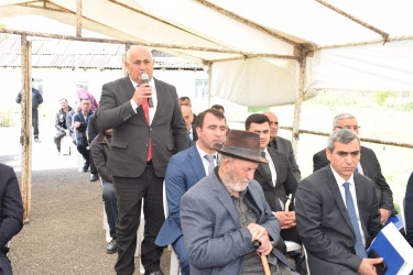 İlqar Mahmudov Aşağı Atuc kənd inzibati ərazi dairəsinin Susayqışlaq kəndində vətəndaşların səyyar qəbulunu keçirmişdir.
