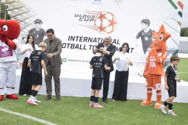 12 yaşadək futbolçular arasında III “Ulduz Cup” beynəlxalq futbol turnirinin final oyunu keçirilib.