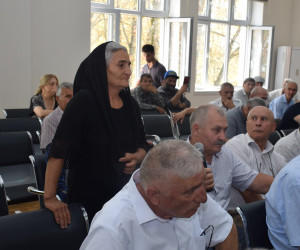 Quba Rayon İcra Hakimiyyətinin başçısı İlqar Mahmudov Digah kəndində səyyar vətəndaş qəbulu keçirib.