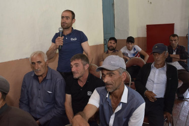 Yerfi kəndində vətəndaşlarla səyyar qəbul keçirildi.