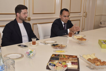Rayon İcra Hakimiyyətində Azərbaycan Güləş Federasiyasının rəhbərliyi və Olimpiya çempionları ilə görüş keçirilib.