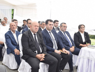 Yuxarı Digah kəndində səyyar vətəndaş qəbulu keçirilib.
