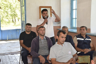 Yerfi kəndində vətəndaşlarla səyyar qəbul keçirildi.
