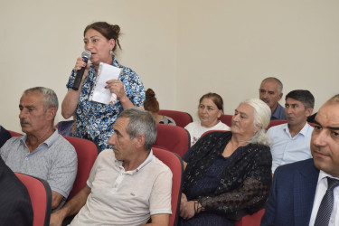 Mirzəqışlaq kəndində səyyar vətəndaş qəbulu keçirilib.