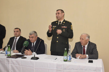 Quba Rayon İcra Hakimiyyətinin başçısı İlqar Mahmudov tərəfindən Ərməki kəndində növbəti səyyar vətəndaş qəbulu keçirilib.