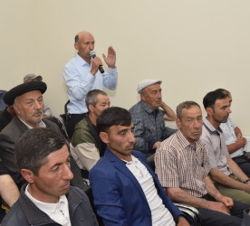 Qonaqkənd qəsəbəsində səyyar vətəndaş qəbulu keçirilib.