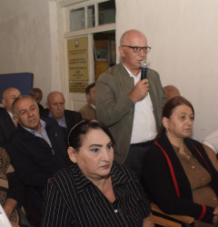 Çiçi kəndində səyyar vətəndaş qəbulu keçirilib.