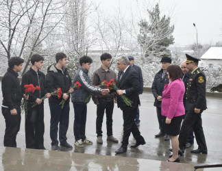 Qırmızı Qəsəbə qəsəbəsində səyyar vətəndaş qəbulu keçirilib.