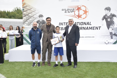 12 yaşadək futbolçular arasında III “Ulduz Cup” beynəlxalq futbol turnirinin final oyunu keçirilib.