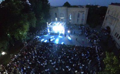 Qubada “Xalq konserti” layihəsi çərçivəsində Rəqsanə İsmayılovanın iştirakı ilə konsert proqramı təşkil olunub.