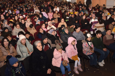 Bakı Dövlət Sirkinin “Arlekin” səyyar sirk qrupu Quba tamaşaçıları qarşısında maraqlı proqramla çıxış etmişdir.