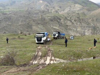Güclü və aramsız yağıntıların fəsadlarının aradan qaldırılması, sakinlərin sosial vəziyyətinin diqqətdə saxlanılması üçün zəruri addımlar atılır.