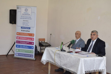 Xaltan kəndində vətəndaşlarla səyyar qəbul keçirildi.