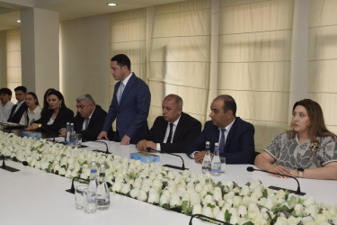 Ali təhsil müəssisələrinə yüksək balla qəbul olunan məzunlarla görüş keçirildi.