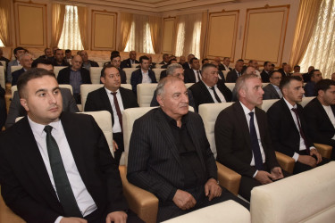 Qubada kənd təsərrüfatı, balıqçılıq və akvakultura məhsullarının istehsalı və emalı sahələrinin inkişafı ilə bağlı sahibkarlarla görüş keçirilib.
