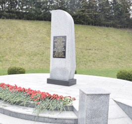 31 Mart - Azərbaycanlıların Soyqırımı Günü ilə əlaqədar Quba şəhərində “Soyqırımı memorial kompleksi” ziyarət olunmuşdur.