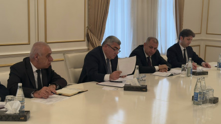 Quba Rayon İcra Hakimiyyətinin başçısı İlqar Mahmudovun vətəndaş qəbulları davam etdirilir.