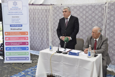 Qarxun kəndində vətəndaşlarla səyyar qəbul keçirilib.