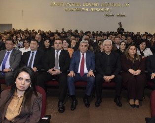 Qubada Ümummilli Lider Heydər Əliyevin anadan olmasının 103-cü ildönümünə həsr olunmuş konsert proqramı keçirilib.
