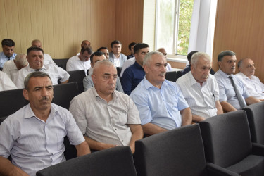 Qubada kənd təsərrüfatı məhsullarının istehsalı və emalı sahələrinin inkişafına dair İş Planının hazırlanması ilə bağlı geniş tərkibli tədbir keçirilib.