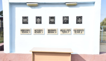 Hacıqaib kəndində sakinlərin müraciətləri yerində dinlənilib.