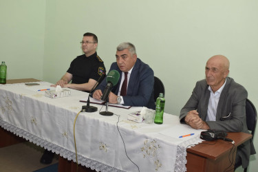 Barlı qəsəbəsində səyyar vətəndaş qəbulu keçirildi.