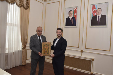Rayon İcra Hakimiyyətində Azərbaycan Güləş Federasiyasının rəhbərliyi və Olimpiya çempionları ilə görüş keçirilib.
