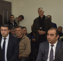 İspik kəndində növbəti səyyar vətəndaş qəbulu keçirilib.