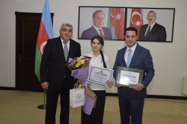 Ali təhsil müəssisələrinə yüksək balla qəbul olunan məzunlarla görüş keçirildi.