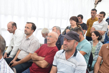 Rayon İcra Hakimiyyətinin başçısı İlqar Mahmudov Küsnət kəndində səyyar vətəndaş qəbulu keçirilib.