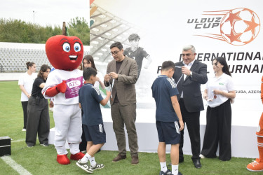 12 yaşadək futbolçular arasında III “Ulduz Cup” beynəlxalq futbol turnirinin final oyunu keçirilib.
