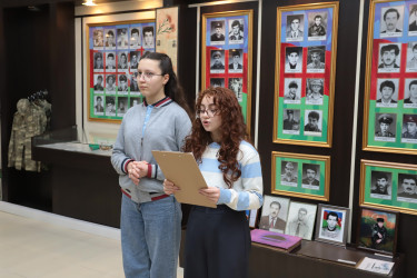“Vətən uğrunda canından keçənlər” mövzusunda anım tədbiri keçirilmişdir.