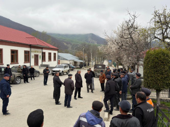 Güclü və aramsız yağıntıların fəsadlarının aradan qaldırılması, sakinlərin sosial vəziyyətinin diqqətdə saxlanılması üçün zəruri addımlar atılır.