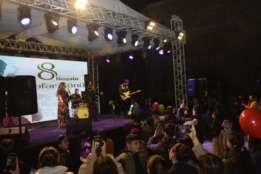 Qubada Şanlı Zəfərin beşinci ildönümü münasibətilə möhtəşəm bayram konserti keçirilib.