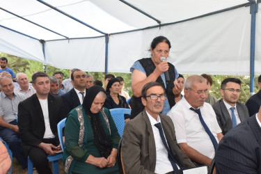 Küpçalqışlaq kəndində vətəndaşlarla səyyar qəbul keçirilib.