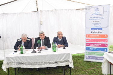 Rayon İcra Hakimiyyətində və Küsnətqazma kəndində növbəti vətəndaş qəbulları keçirilib.