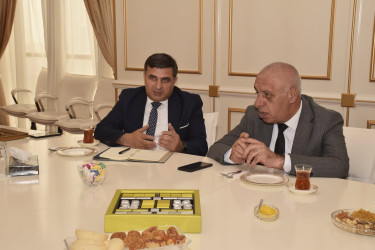 Rayon İcra Hakimiyyətində Azərbaycan Güləş Federasiyasının rəhbərliyi və Olimpiya çempionları ilə görüş keçirilib.