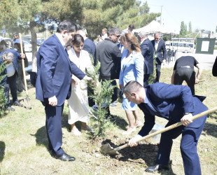 Qubada Ümummilli Lider Heydər Əliyevin anadan olmasının 103-cü ildönümü qeyd olunub.