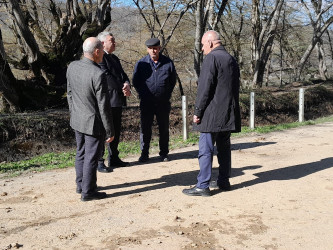 Quba Rayon İcra Hakimiyyətinin başçısı  İlqar Mahmudov intensiv leysan yağışlarının və torpaq sürüşmələrinin ciddi fəsadlar törətdiyi Quba-Alpan-Susay-Xınalıq, Quba-İspik-Xınalıq avtomobil yollarındakı mövcud vəziyyətlə tanış olmuşdur.