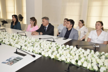26 iyun - “Narkotik vasitələrin sui-istifadəsi və qanunsuz dövriyyəsi ilə Beynəlxalq Mübarizə Günü” çərçivəsində narkomaniyaya qarşı koordinasiyalı mübarizə imkanlarının artırılması mövzusunda dəyirmi masa keçirilmişdir.