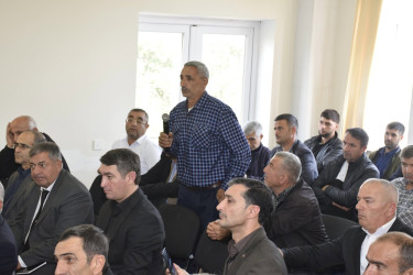 Hacıqaib kəndində sakinlərin müraciətləri yerində dinlənilib.