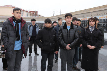 “Vətən uğrunda canından keçənlər” mövzusunda anım tədbiri keçirilmişdir.